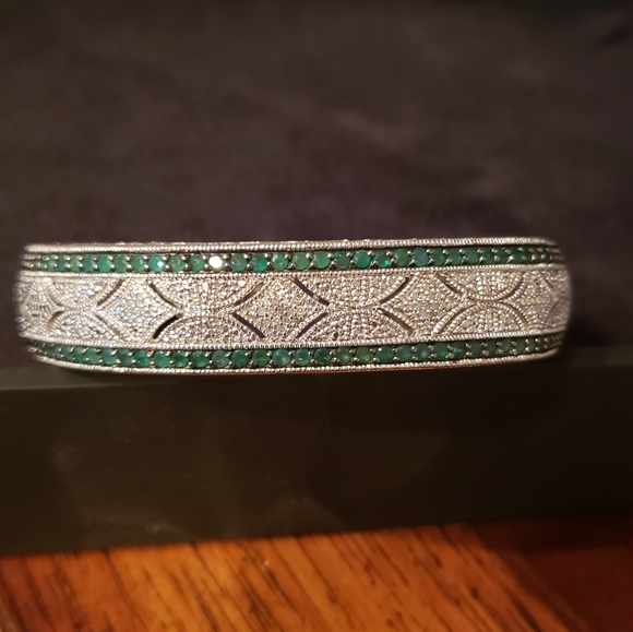 Emerald and Diamond cuff bangle bracelet - Picture 3 of 5